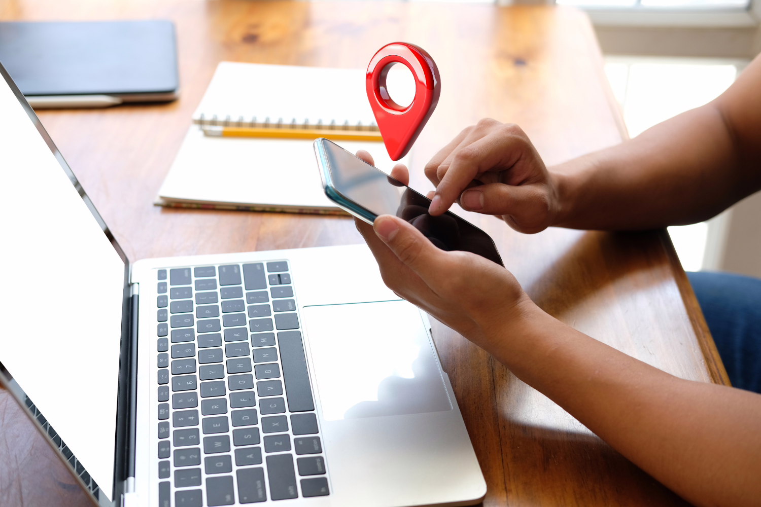 Billede af app og webportal til gratis gps tracker flådestyring